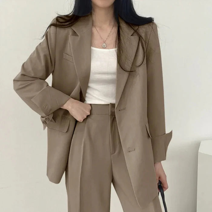 Women's 2-Piece Suit Set – Blazer with High-Waisted Trousers