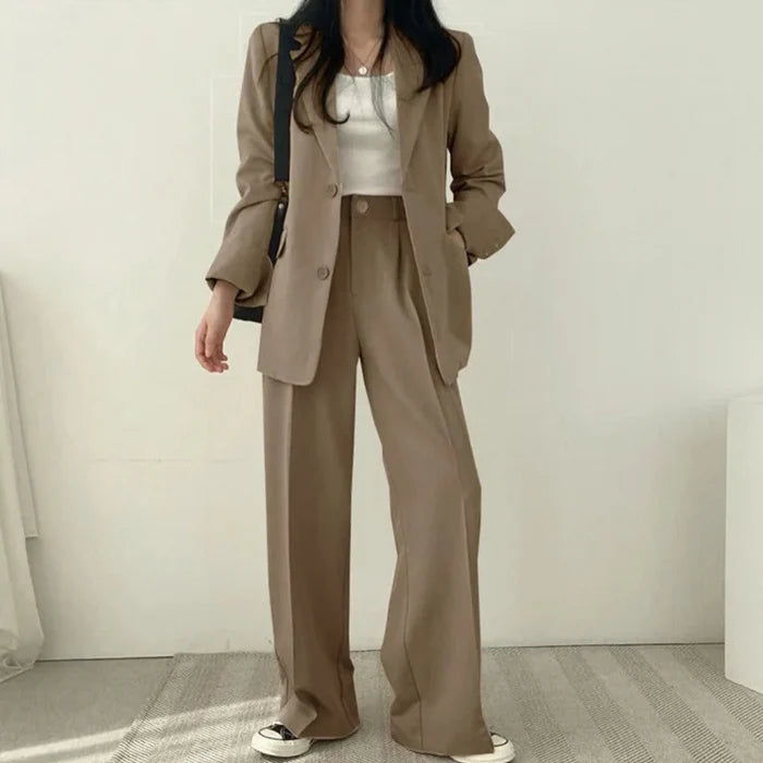 Women's 2-Piece Suit Set – Blazer with High-Waisted Trousers